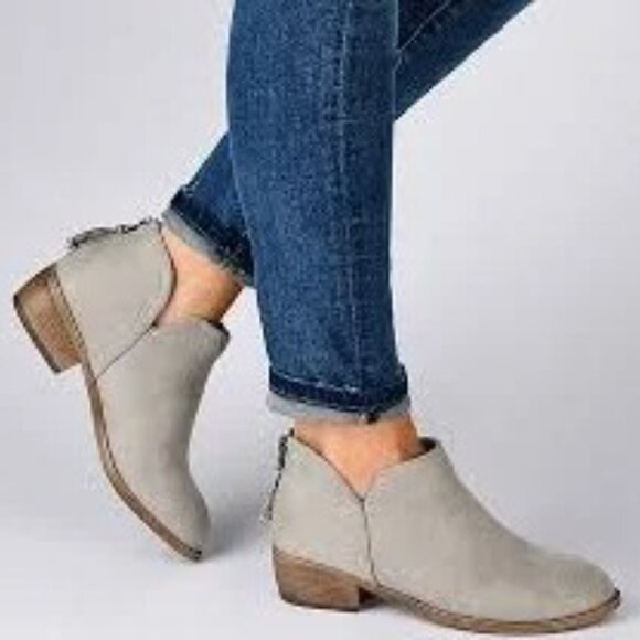 Old Navy Gray  side zip Ankle Booties microsuede - Picture 1 of 5